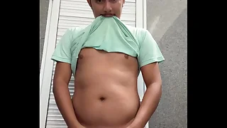 Balan&ccedil;ando o Pau no banheiro